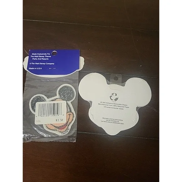 Rare Vintage Walt Disney Treasures Mickey Patch and notepad - Picture 3 of 3